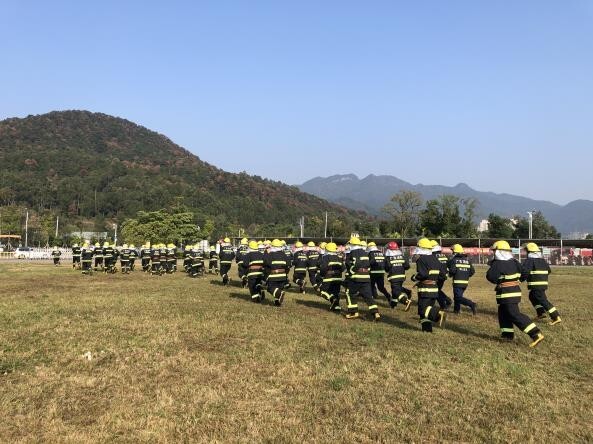 (2020.11.06)關(guān)注消防生命至上共建美好家園_3